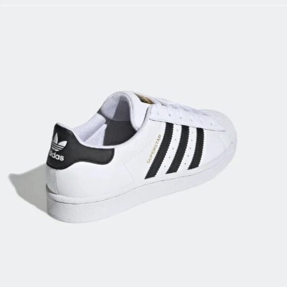 🔥🔥🔥SUPER DEAL Adidas Originals Women's White Black Superstars Shoes FV3284 - Picture 3 of 4